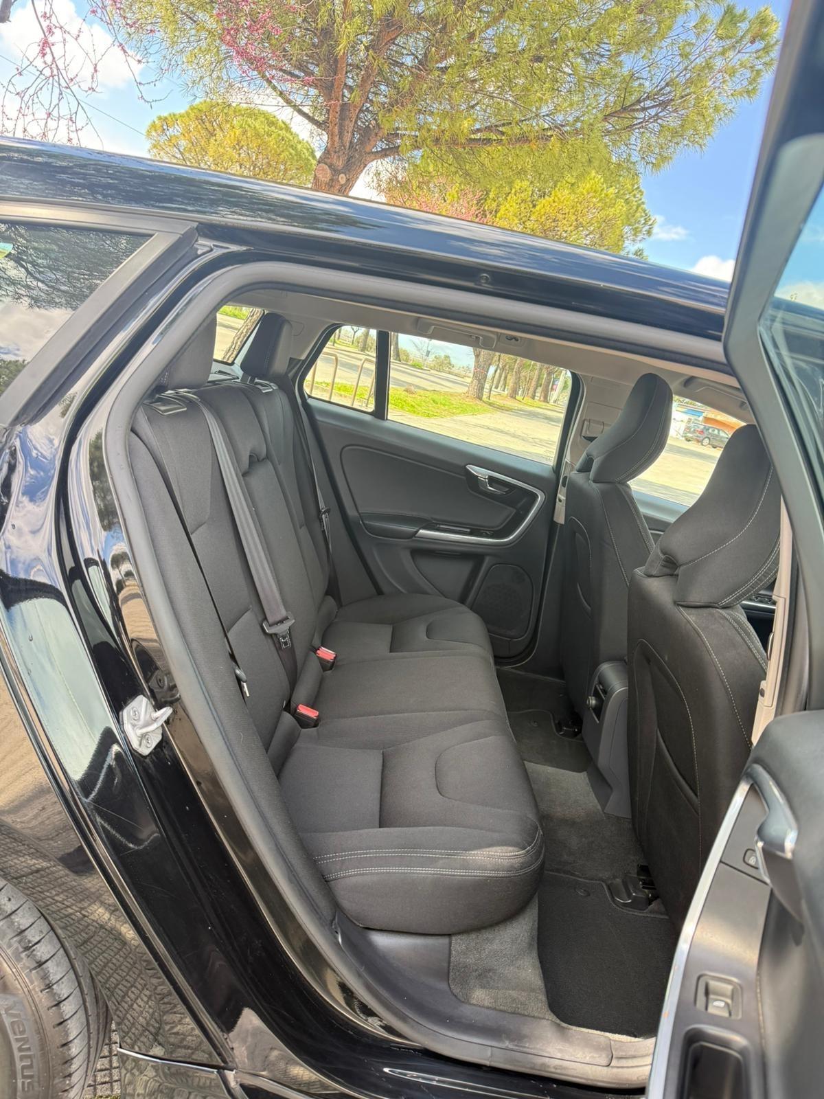 Volvo V60 D2 Business