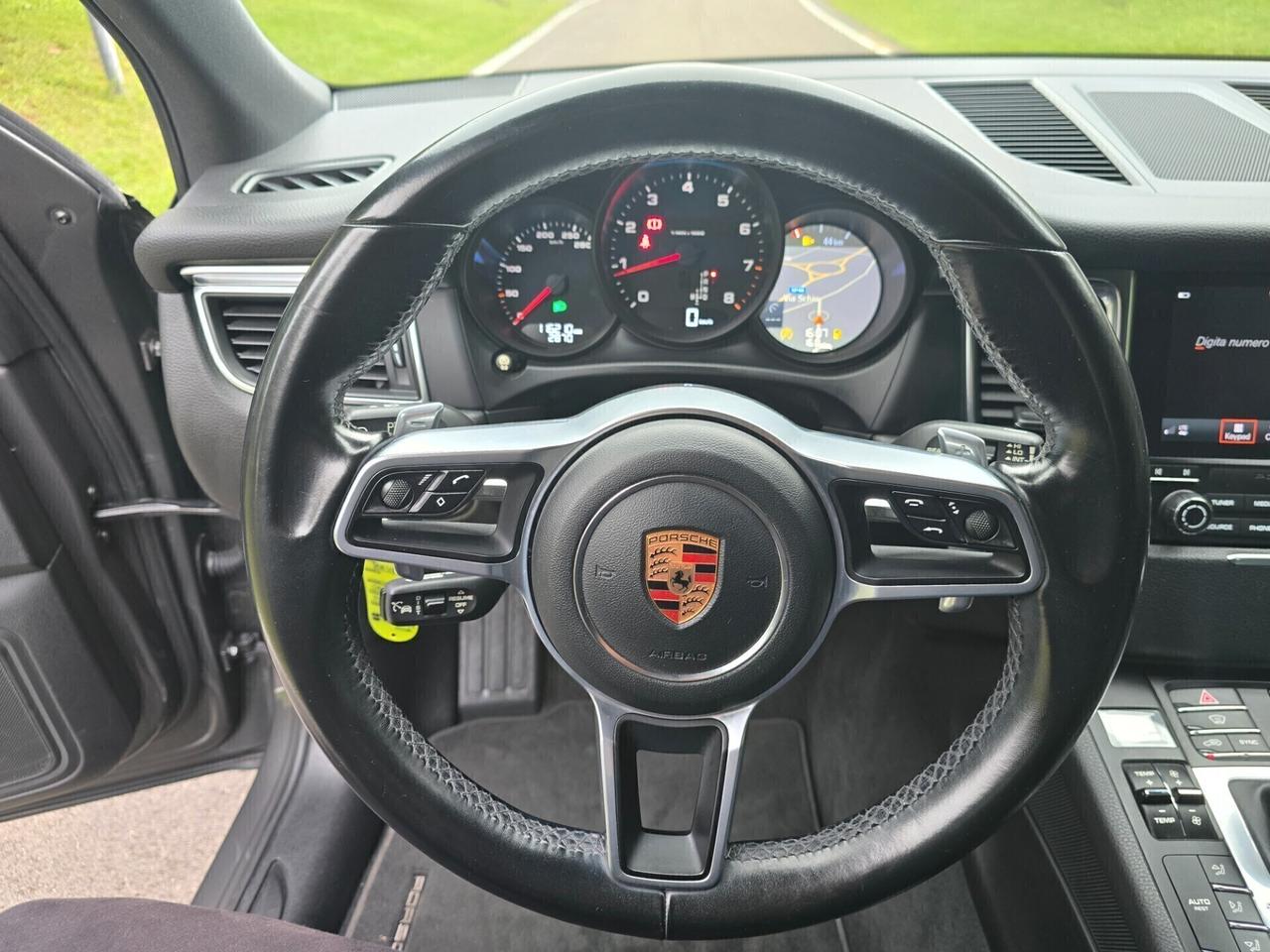 Porsche Macan 2.0 BENZINA 252 CAVALLI - 2018