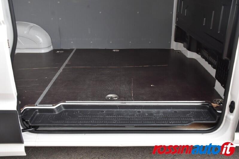 VOLKSWAGEN CRAFTER 30Q 2.0 TDI 140 CV L3H3 LOGISTIC + CRUISE + REARVI