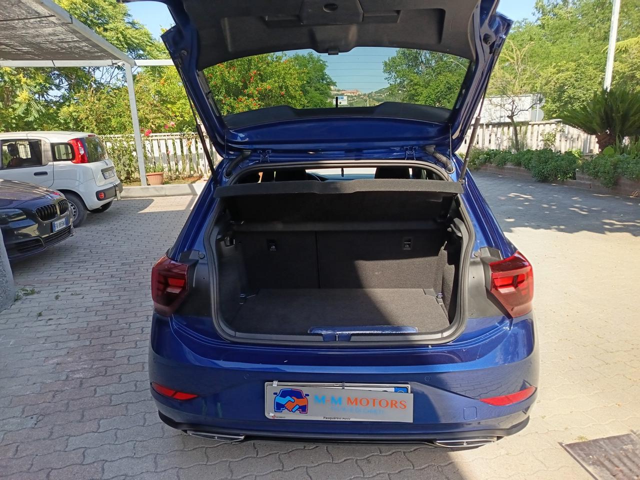 VOLKSWAGEN Polo 1.0 TSI R-Line