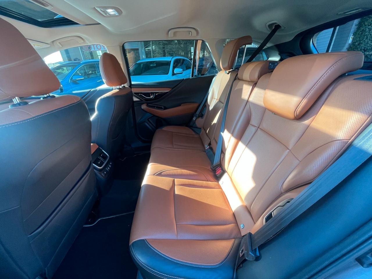 Subaru OUTBACK 2.5i Lineartronic Premium