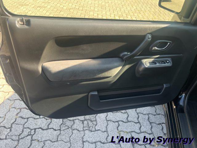 SUZUKI Jimny 1.3 4WD Evolution Plus