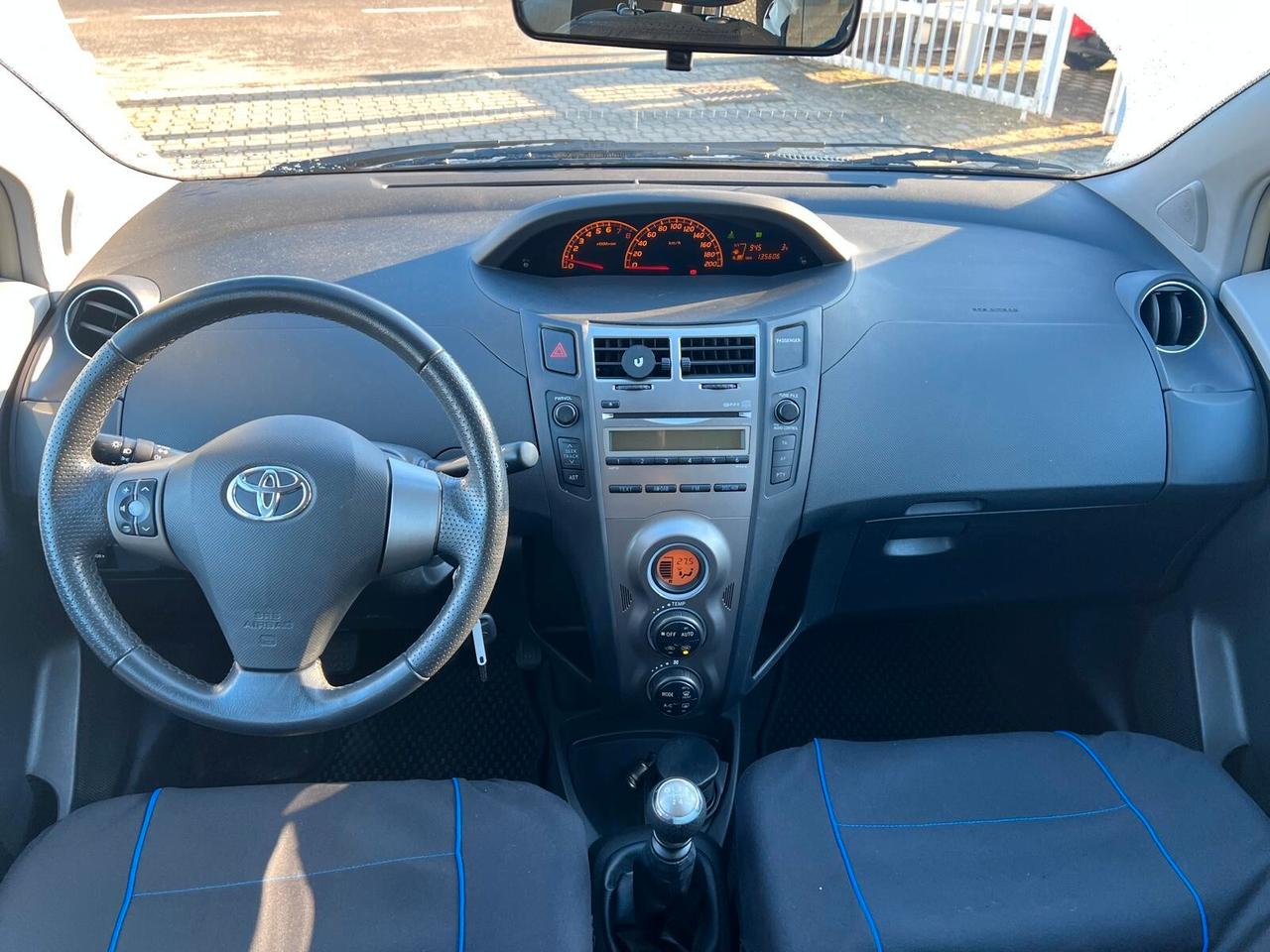 Toyota Yaris 1.3 5 porte Sol