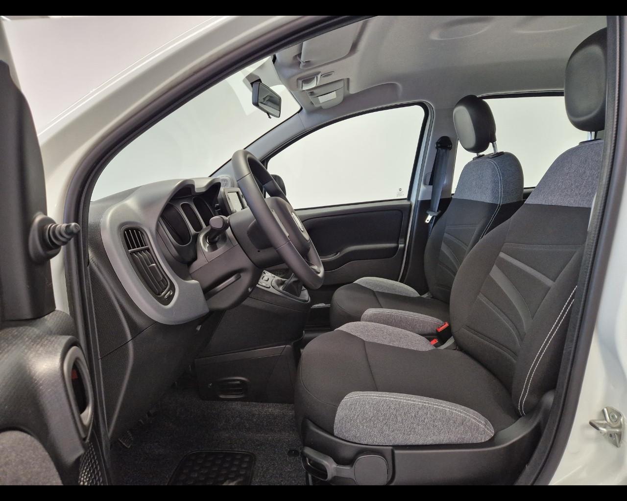 FIAT Panda III 2021 Cross - Panda 1.0 firefly hybrid Cross s&s 70cv 5p.ti