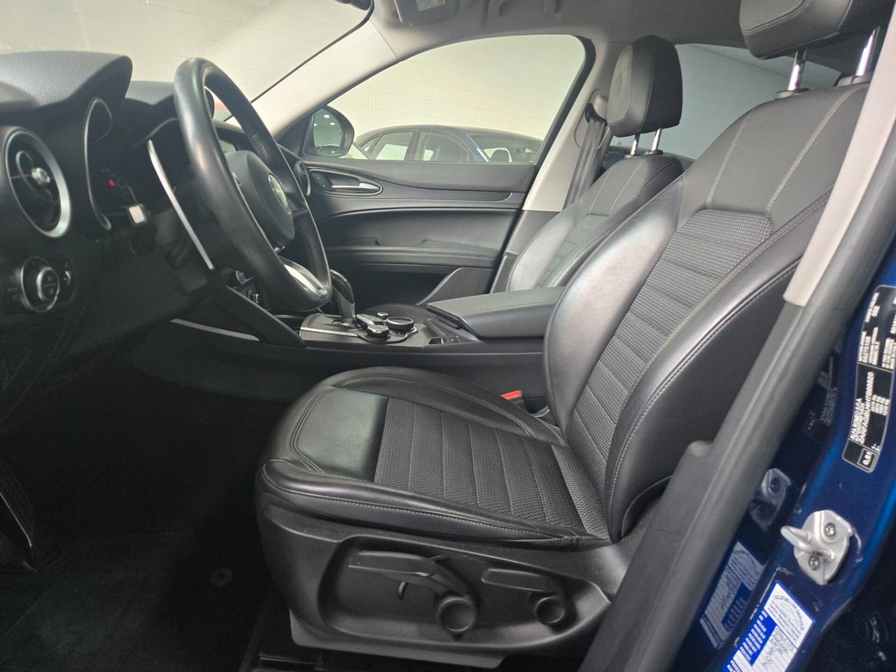 Alfa Romeo Stelvio 2.2 Turbodiesel 180 CV AT8 RWD Business