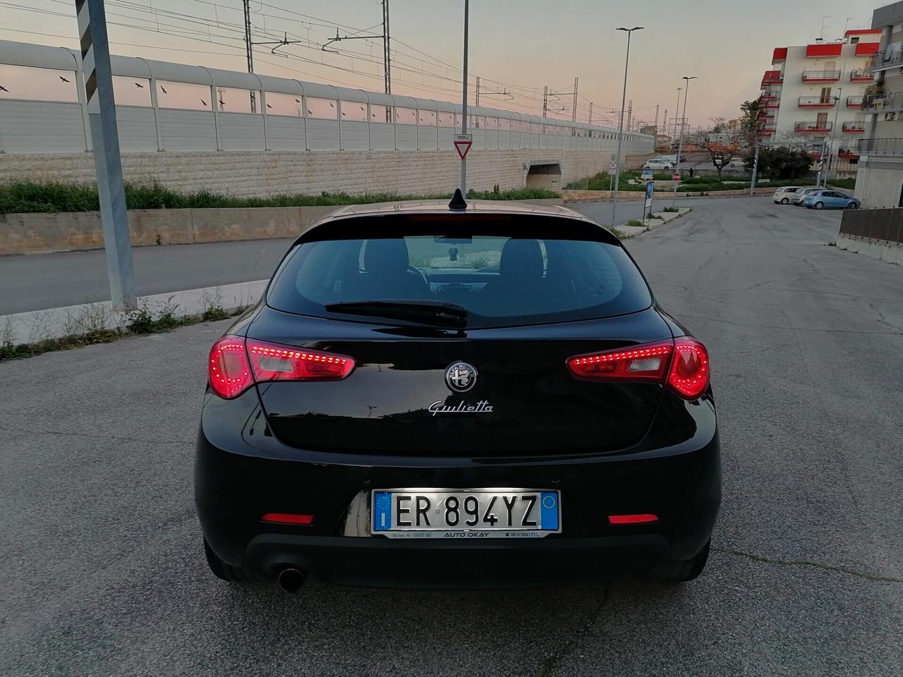 Alfa Romeo Giulietta 1.6 JTDm-2 105 CV Distinctive