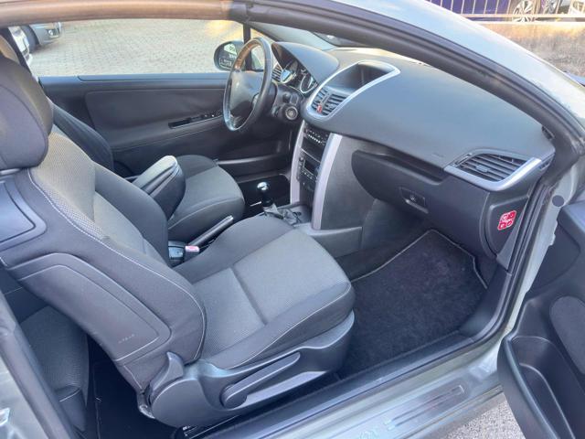PEUGEOT 207 1.6 VTi 120CV CC Féline