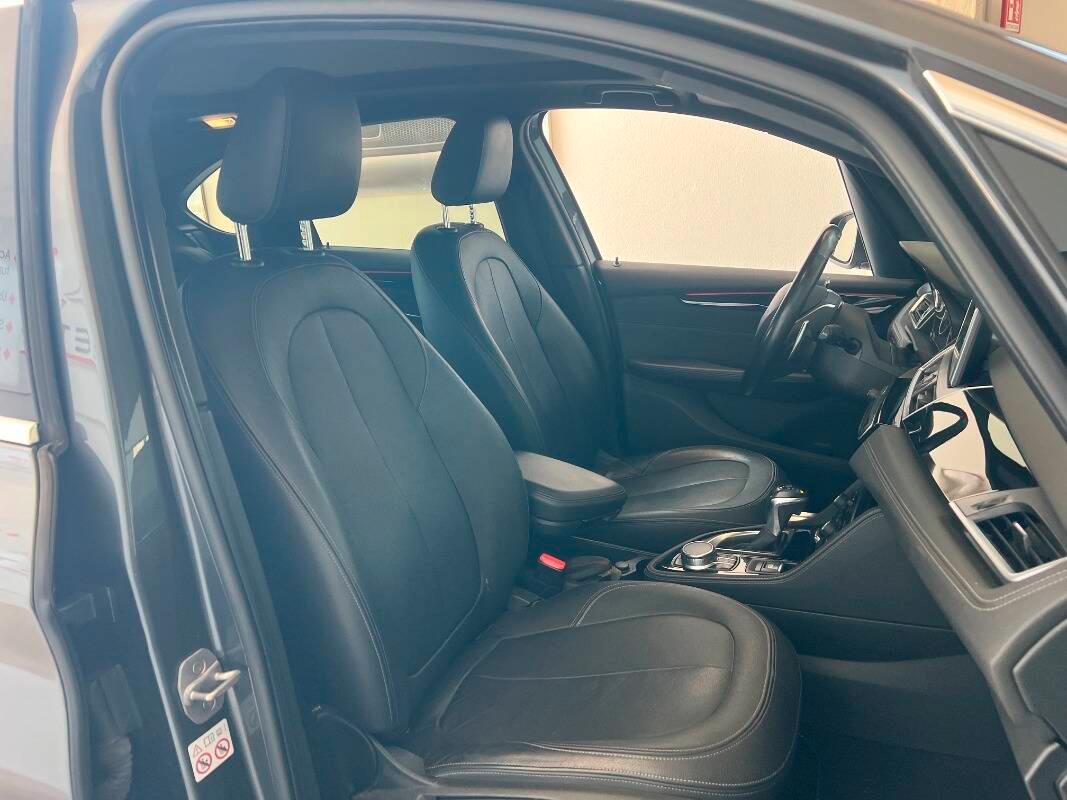 BMW Serie 2 218d Luxury auto my17