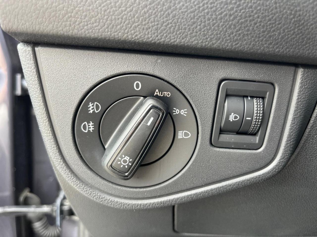 Volkswagen Polo 1.0 tsi life 95cv dsg