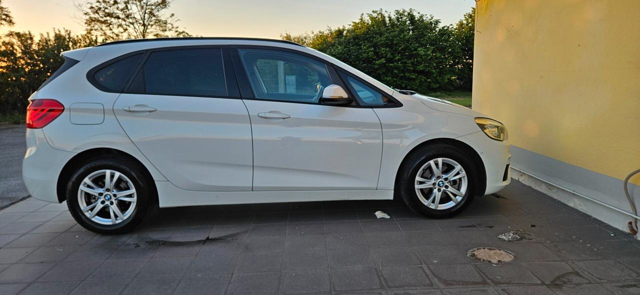 Bmw 2er Active Tourer 218d Sport