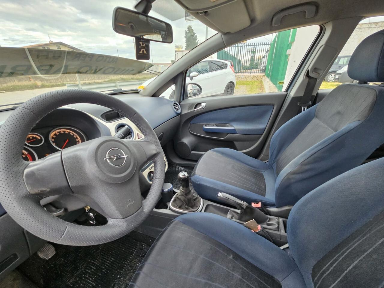 Opel Corsa 1.3 16V CDTI 5 porte Neopatentati