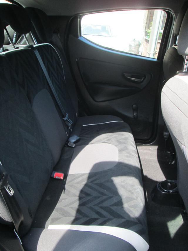 LANCIA Ypsilon 1.2 69 CV 5 porte GPL Ecochic Gold