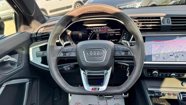 AUDI RS Q3 SPB quattro S tronic