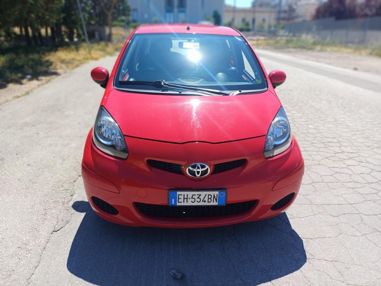 Toyota Aygo 1.0 12V VVT-i 5 porte Deep Ocean Connect MMT