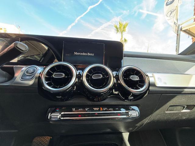 MERCEDES-BENZ GLB 200 d Automatic Sport