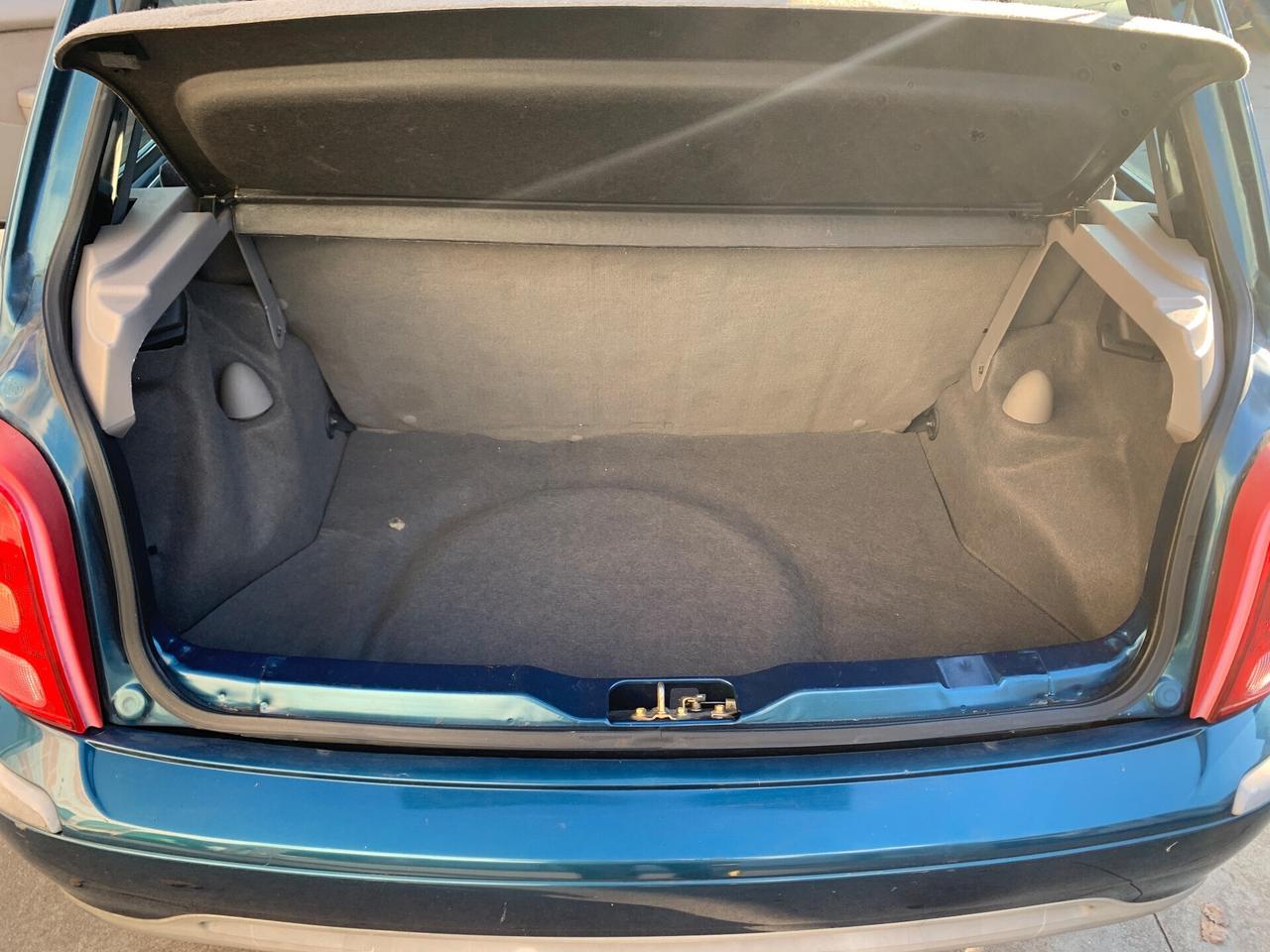 Nissan Micra 1.0i 16V cat 3 porte Comfort