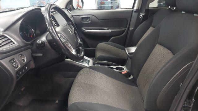 MITSUBISHI L200 2.3 D Double Cab 4x4 Super Select Intense aut.