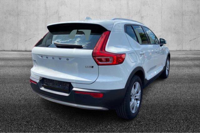 VOLVO XC40 D3 AWD Geartronic Momentum