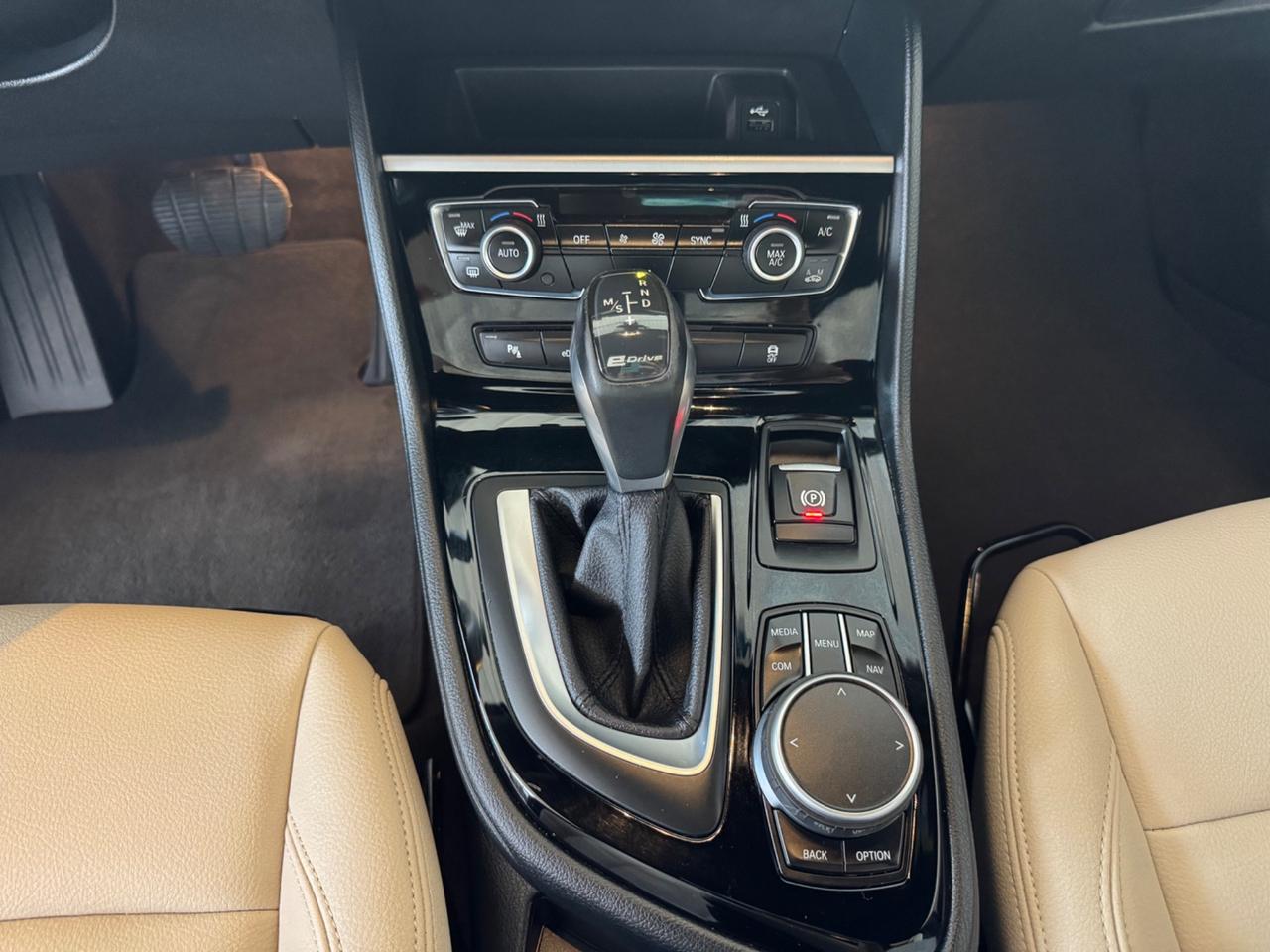Bmw 225Xe Tourer, ibrida /benz aut. Pelle