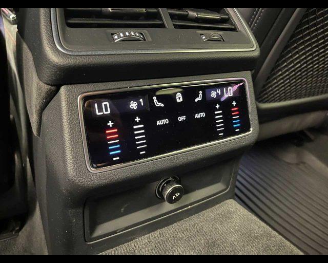 AUDI RS6 Avant 4.0 TFSI V8 quattro tiptronic