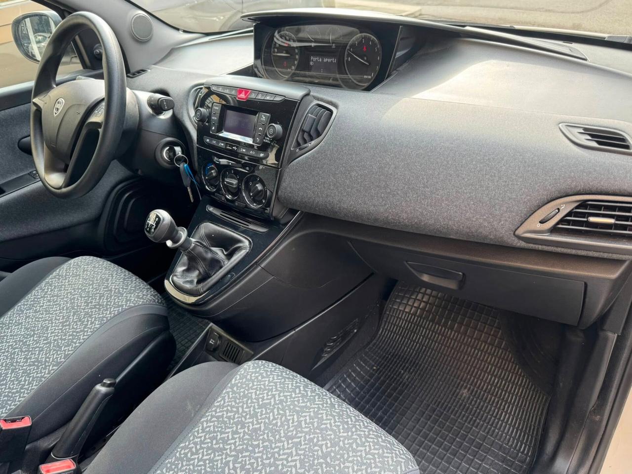 LANCIA YPSILON 1.2 BENZINA SOLI 39.000 KM PERFETTA