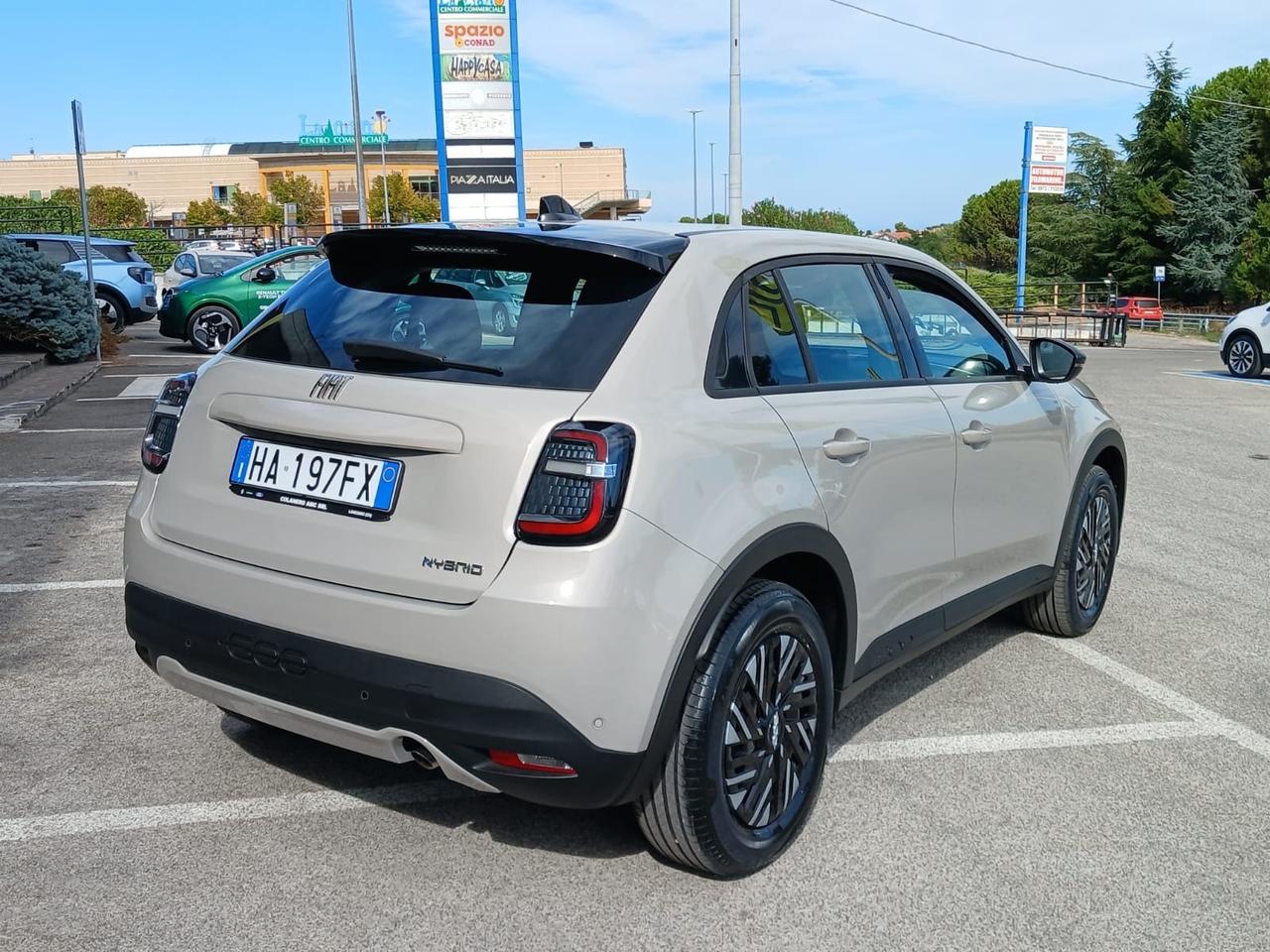 Fiat 600 Hybrid 110 CV DCT MHEV Business