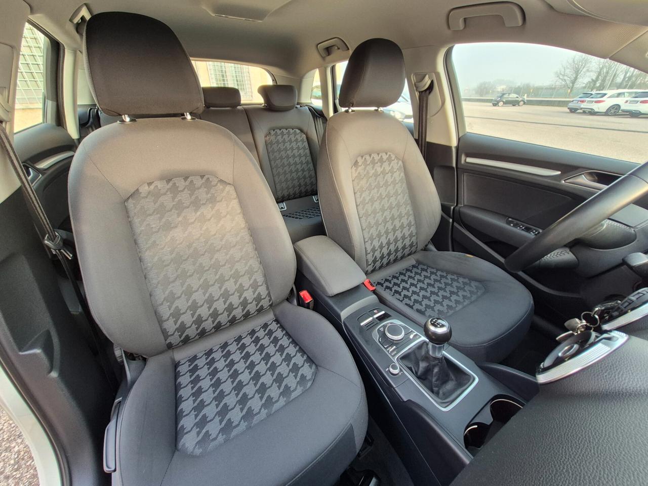 Audi A3 SPB 1.6 TDI diesel Attraction