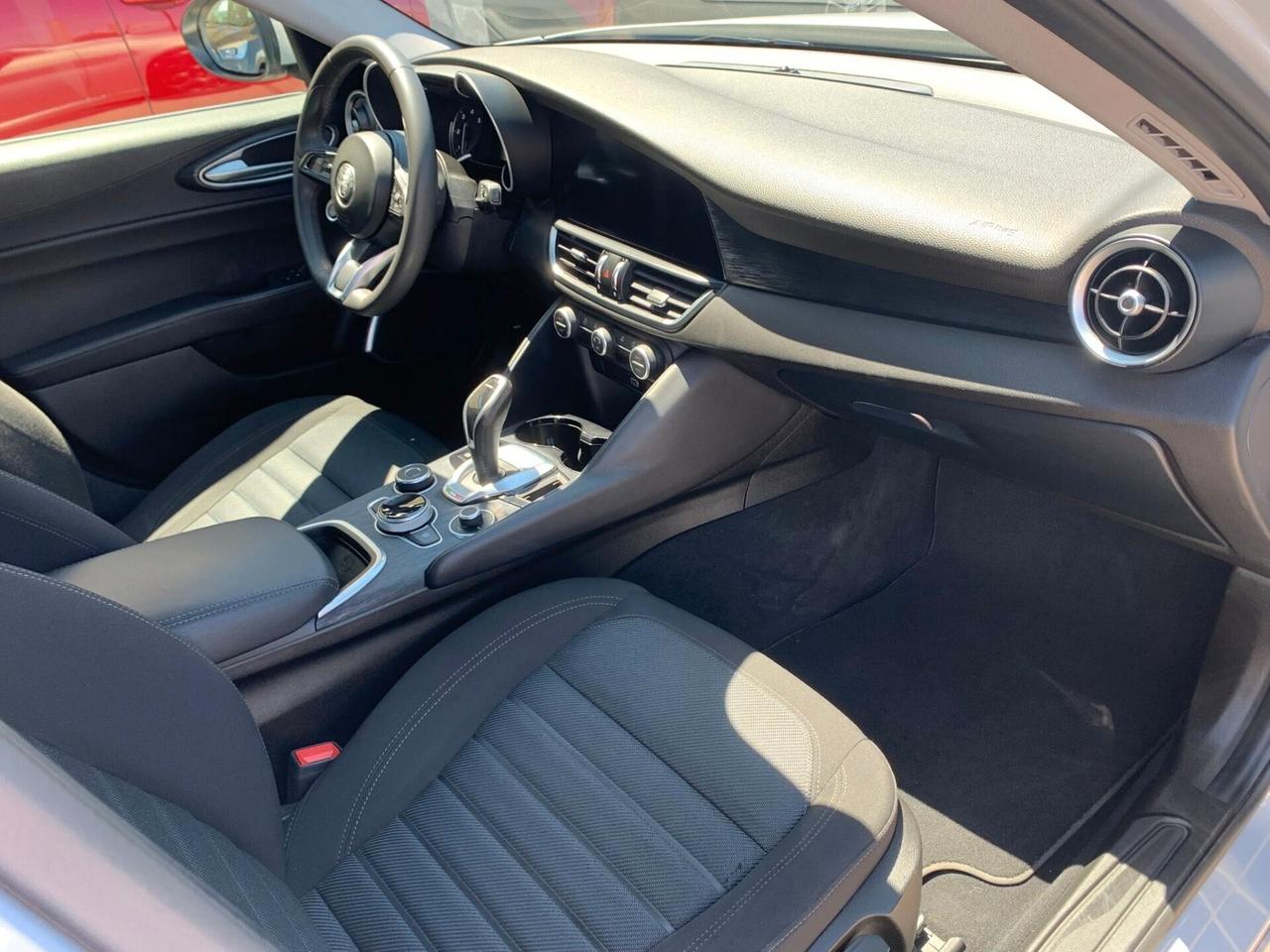 Alfa Romeo Giulia 2.2cc160 CV AT8 uniprò 12/2020