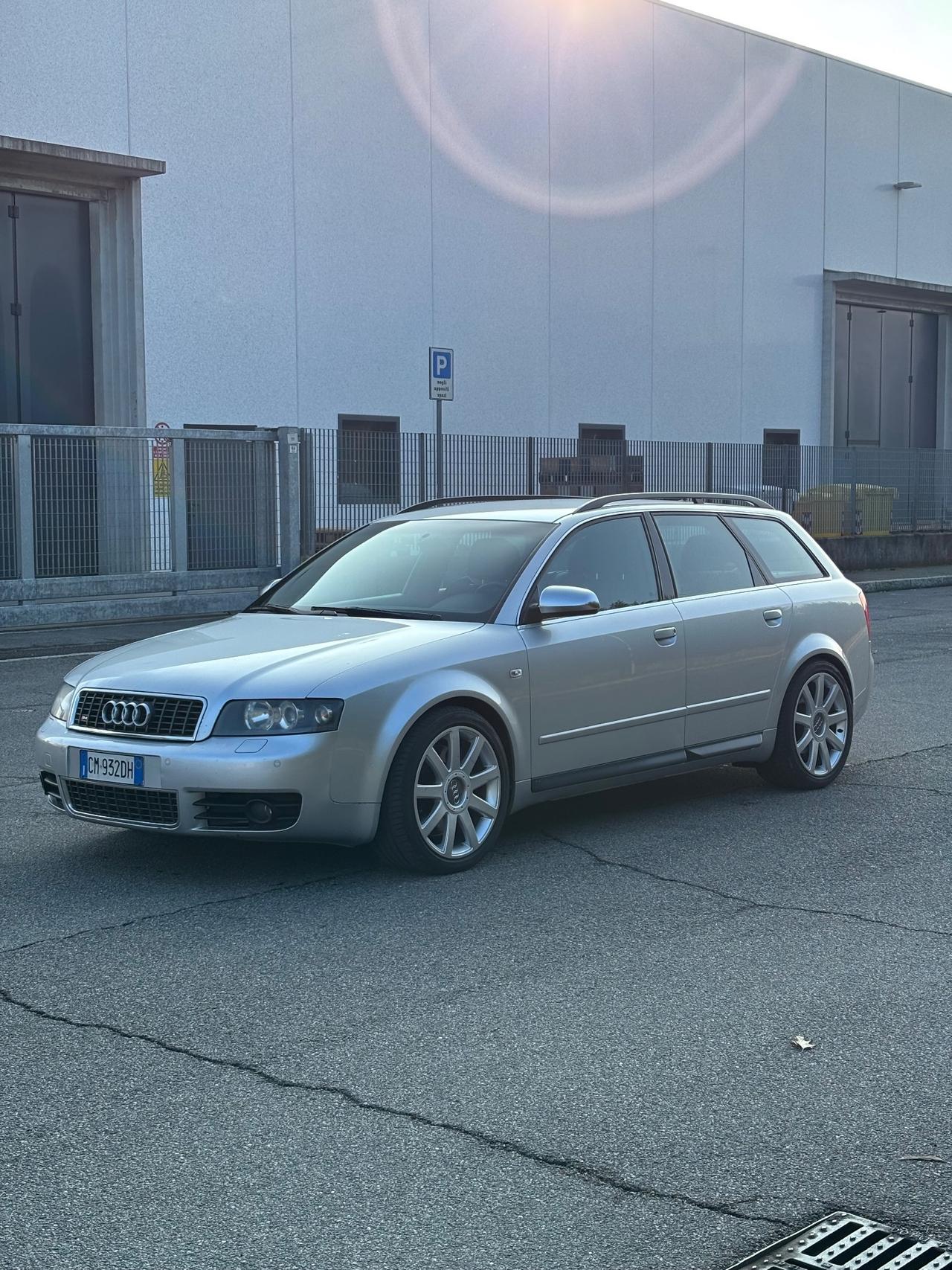 Audi S4 4.2 V8 344CV