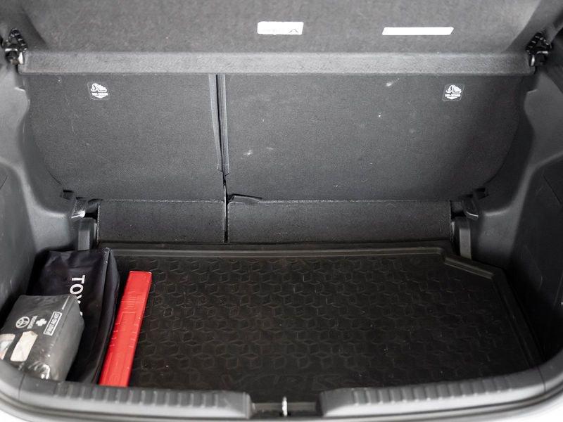 Toyota Yaris Hybrid Lounge MY21