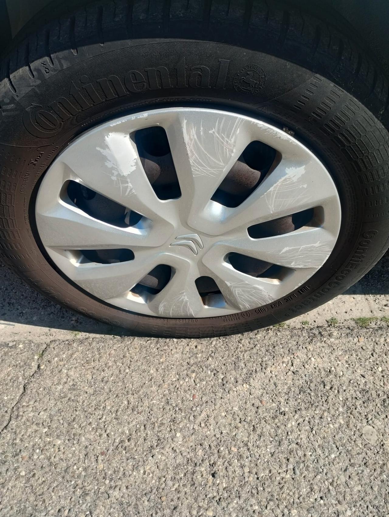 Citroen C1 VTi 68 3 porte Shine