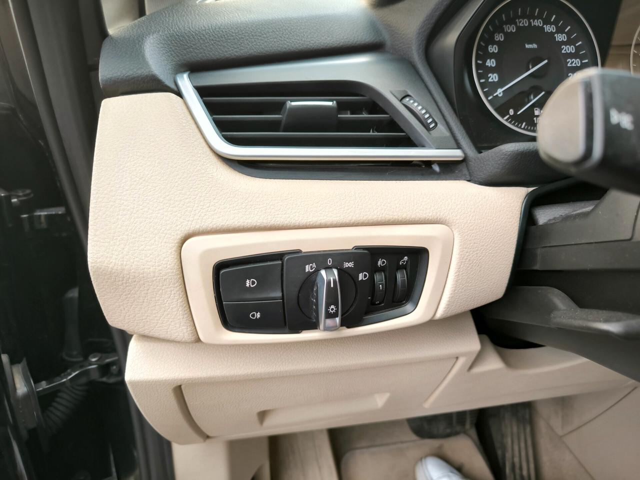 Bmw 2er Active Tourer 218i 135CV Luxury 2017 TETTO APRIBILE