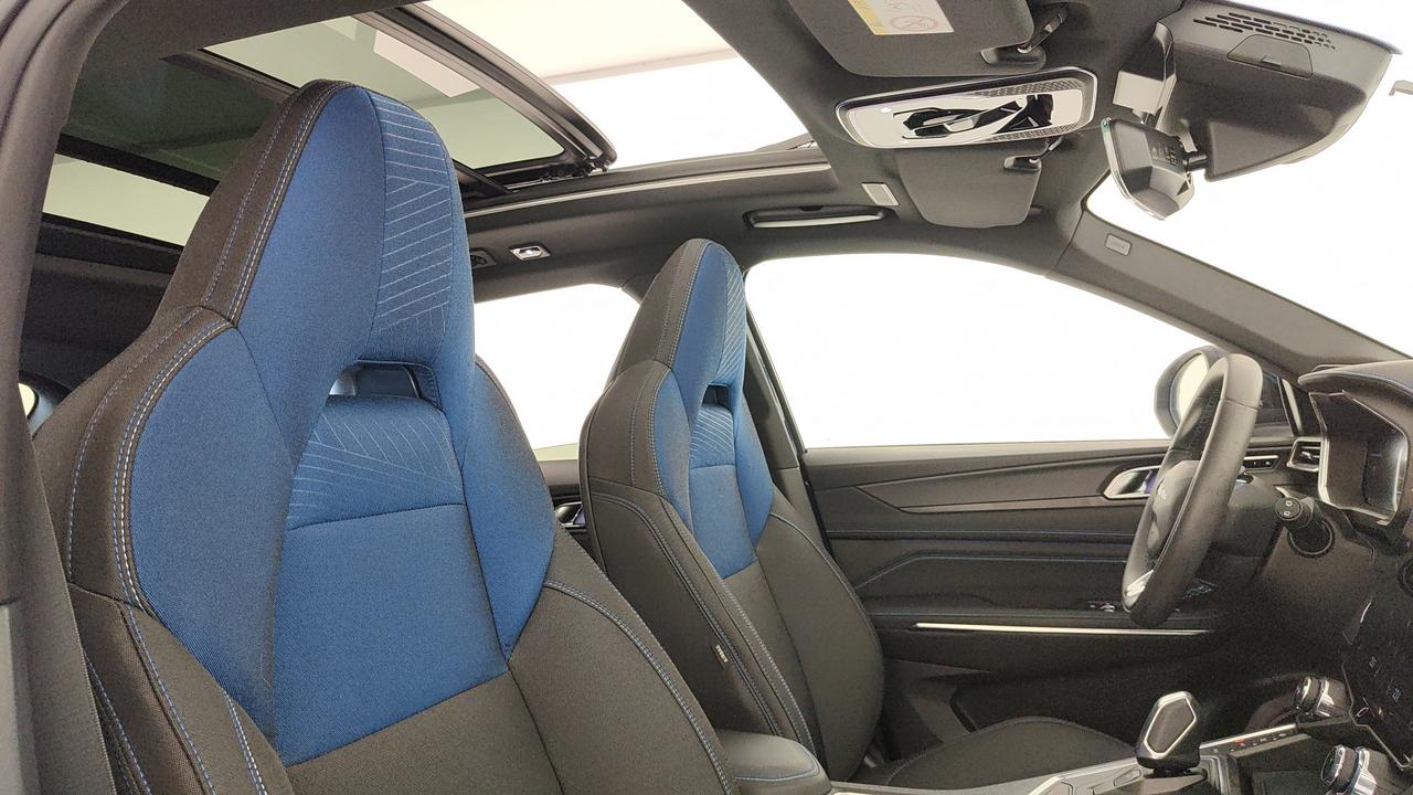 LYNK & CO 01 1.5 td phev auto