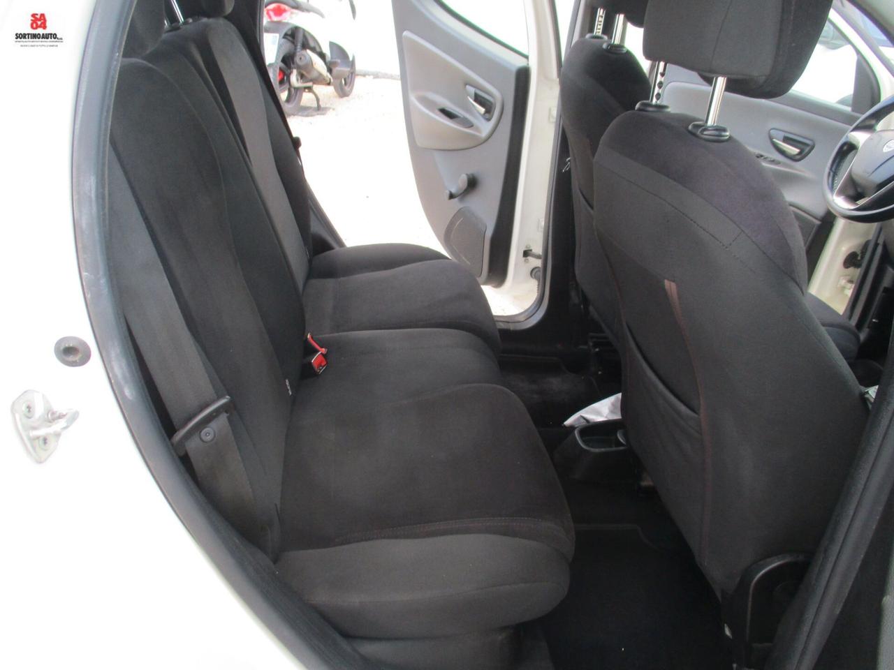 Lancia Ypsilon 1.3 MJT 16V 95 CV 5 porte S&S Platinum 12/2013