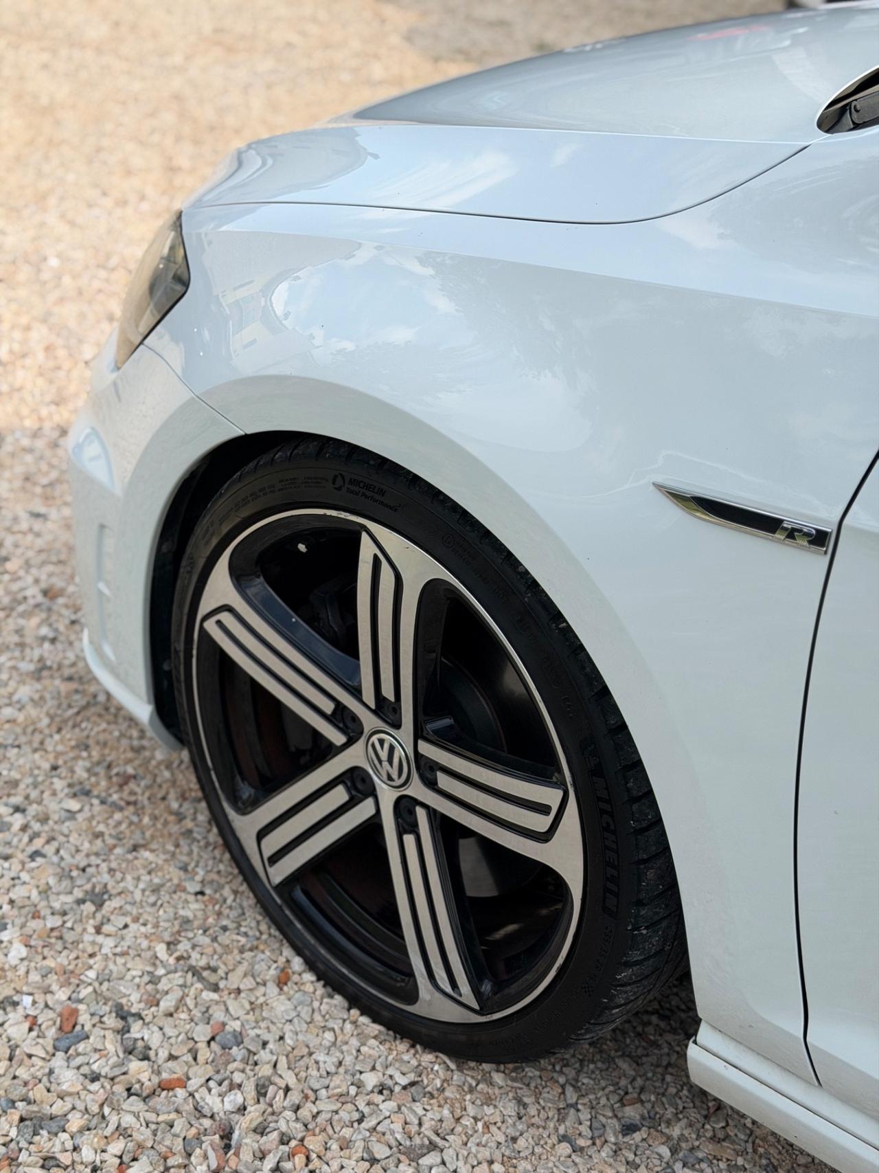Volkswagen Golf R 2.0 TSI DSG 4MOTION 5p. BMT