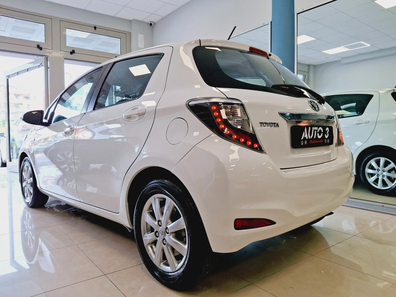 Toyota Yaris 1.5 Hybrid 5 porte Cool "Unico Proprietario