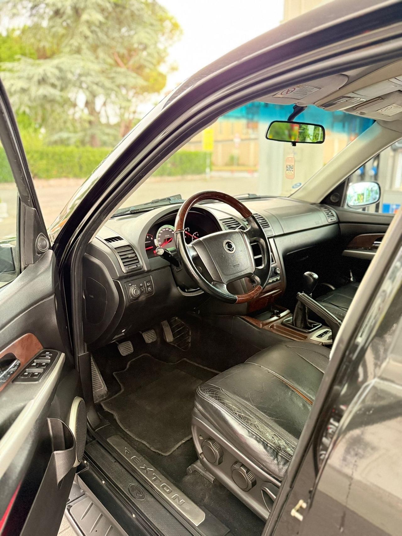 Ssangyong REXTON II 2.7 XDi TOD Luxury
