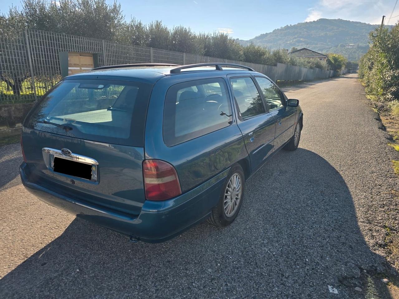 Ford Mondeo 1.8 turbodiesel S.W. Ghia