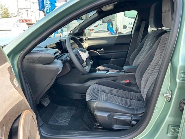 Lancia Ypsilon Hybrid e-DCT Edizione Cassina