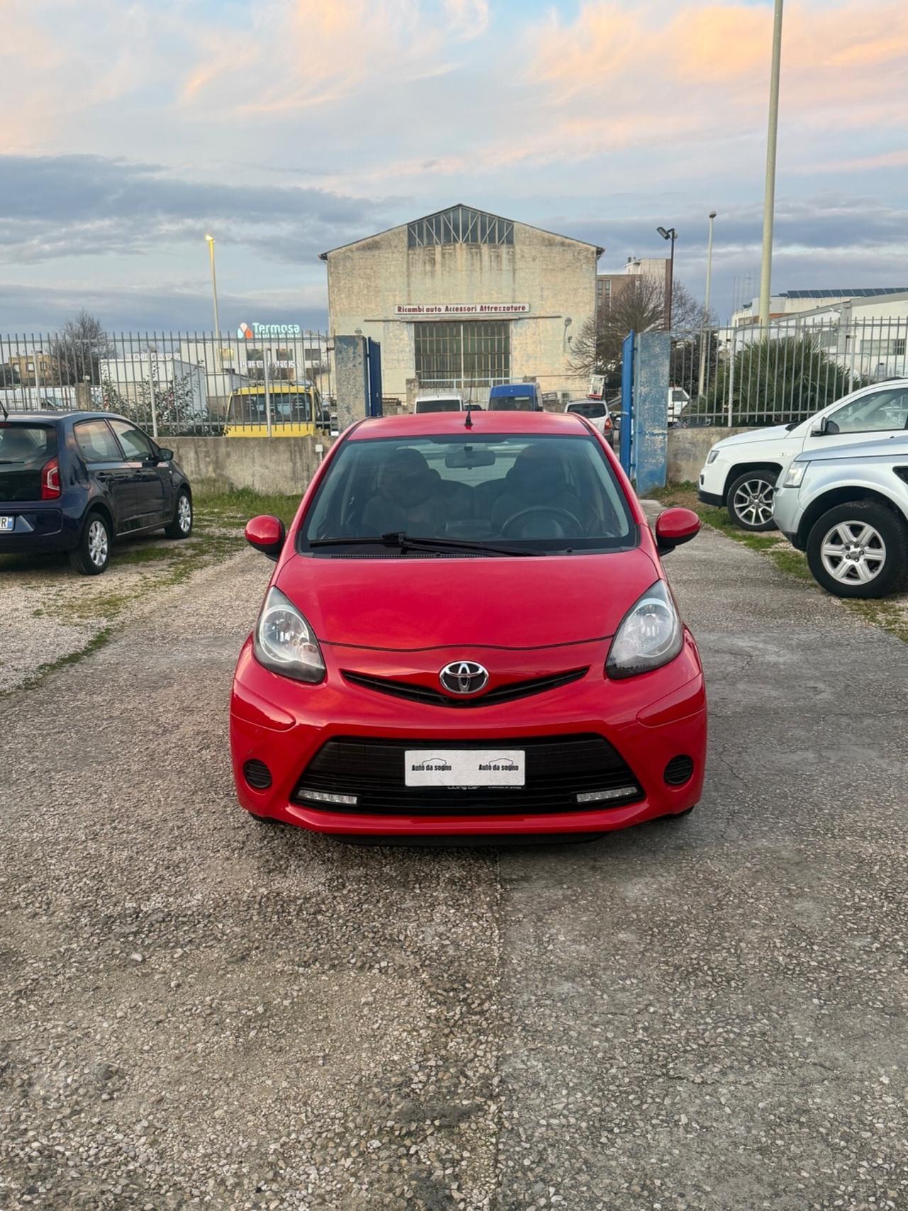 Toyota Aygo 1.0 12V VVT-i 5 porte Active Connect