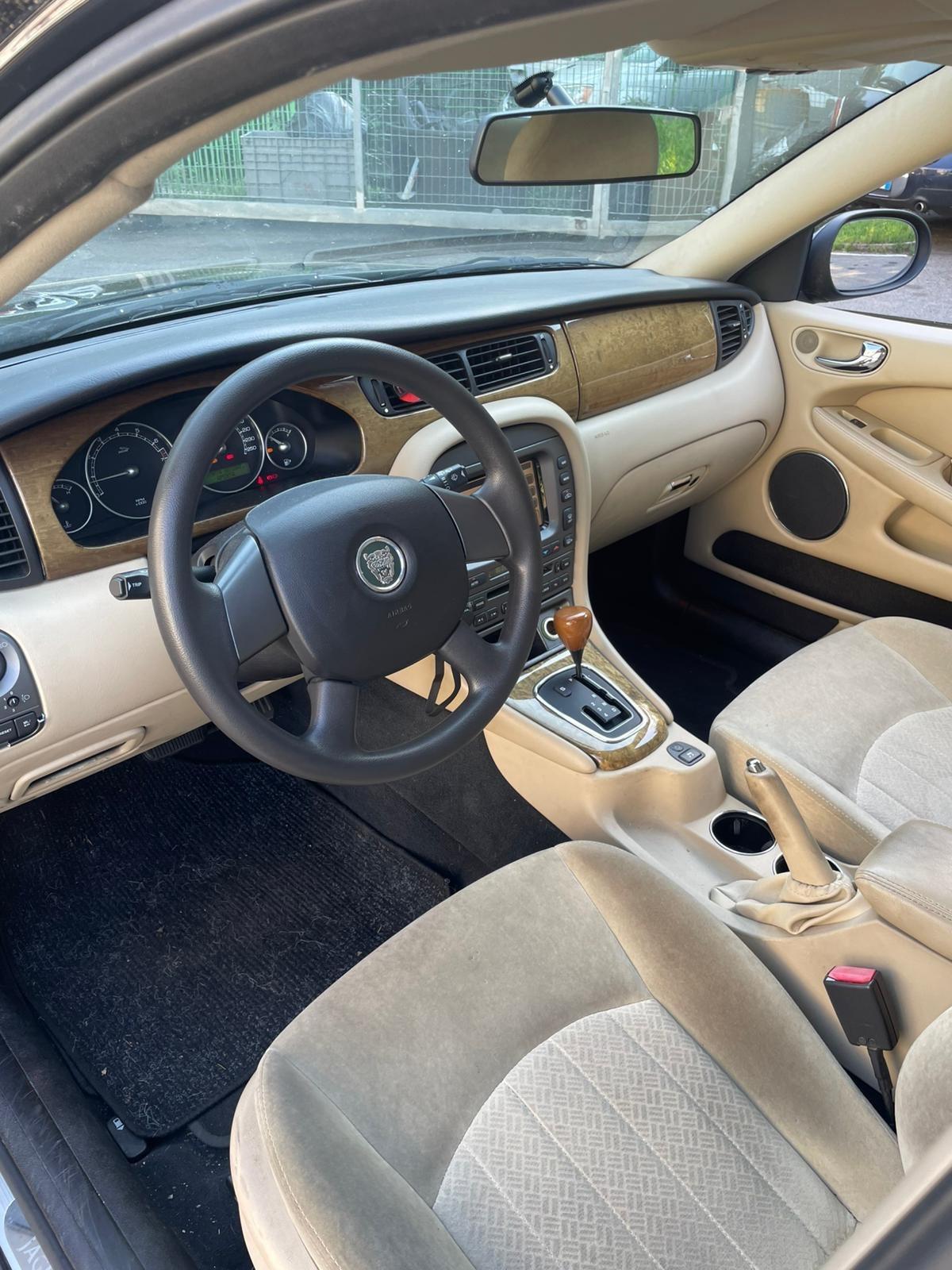 Jaguar X-Type 2 LITRI V6 24V CAT WAGON EXEC.