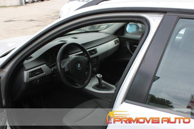 BMW 318 d cat Touring Attiva