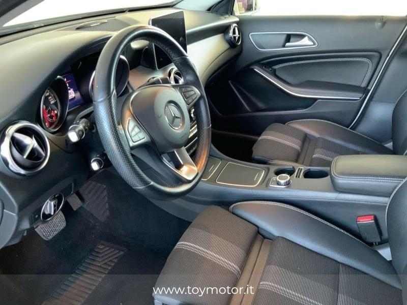 Mercedes-Benz GLA (X156) 200 d Automatic Sport