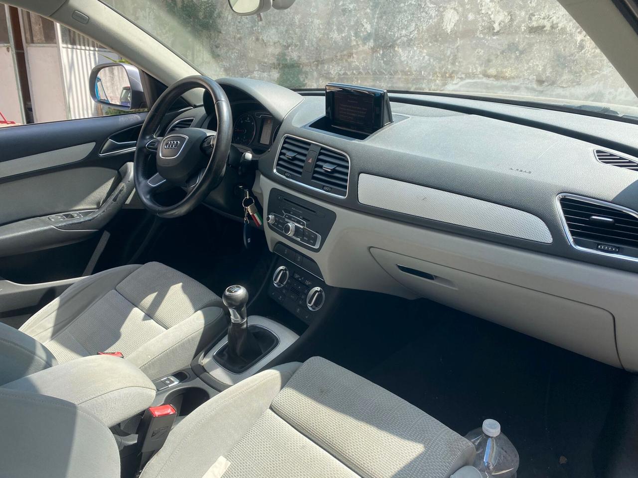 Audi Q3 2.0cc diesel (PRIVATO)-2012