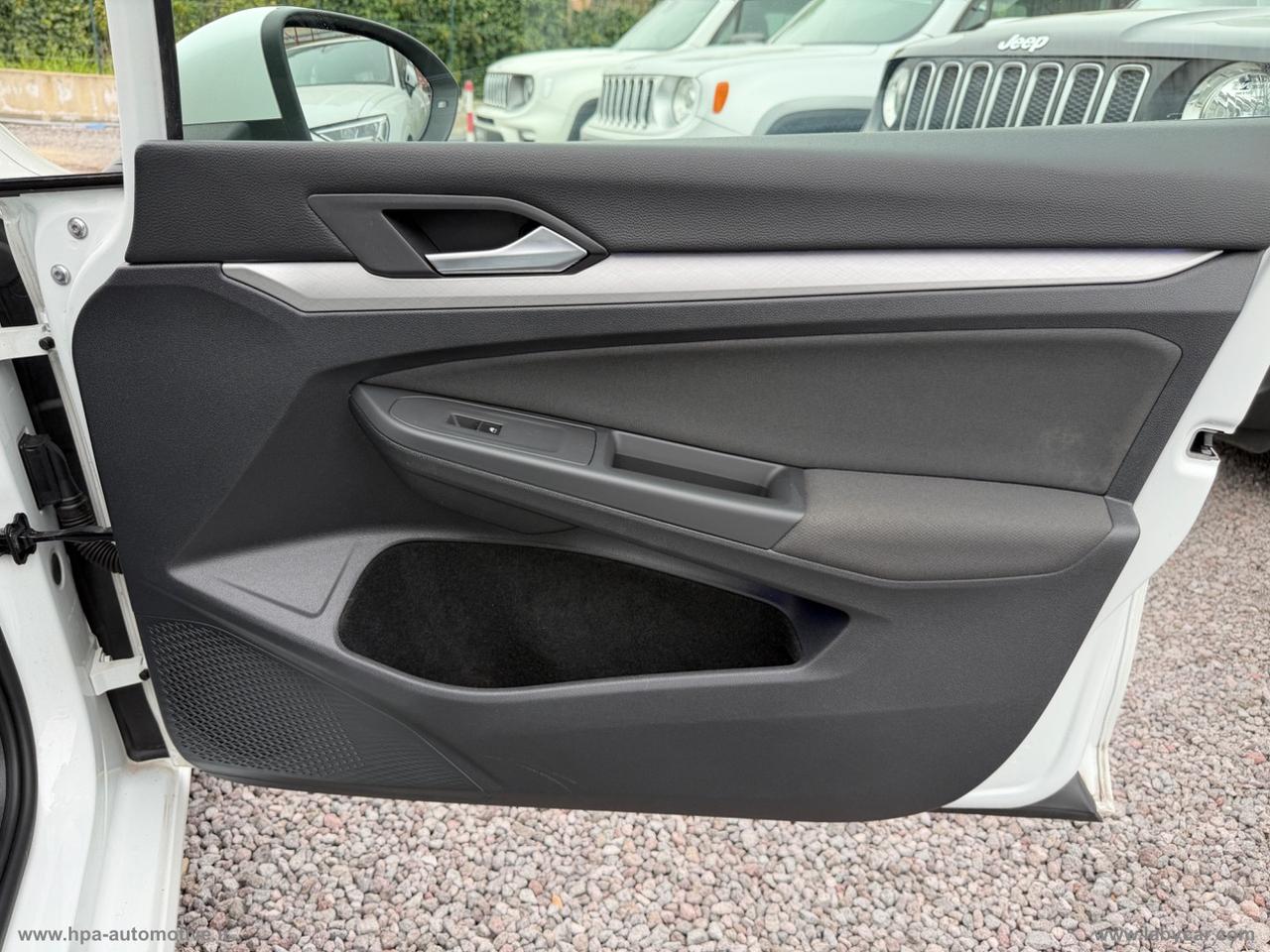 VOLKSWAGEN Golf 2.0TDI 150CV TETTO LED IQ-LIGHT NAVI RETROCAMERA