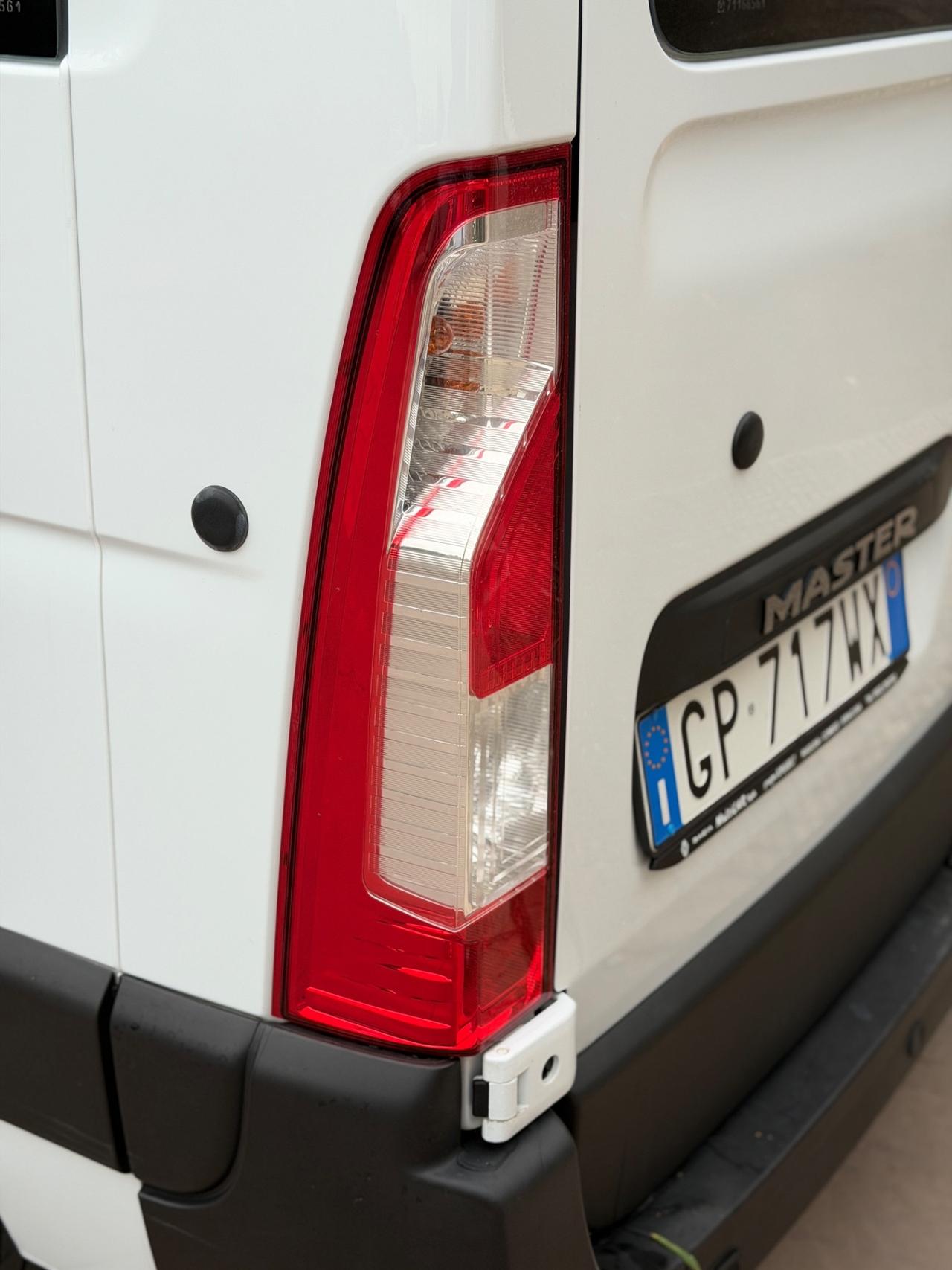 Renault Master T35 2.3 dCi 150 9 Posti Minibus