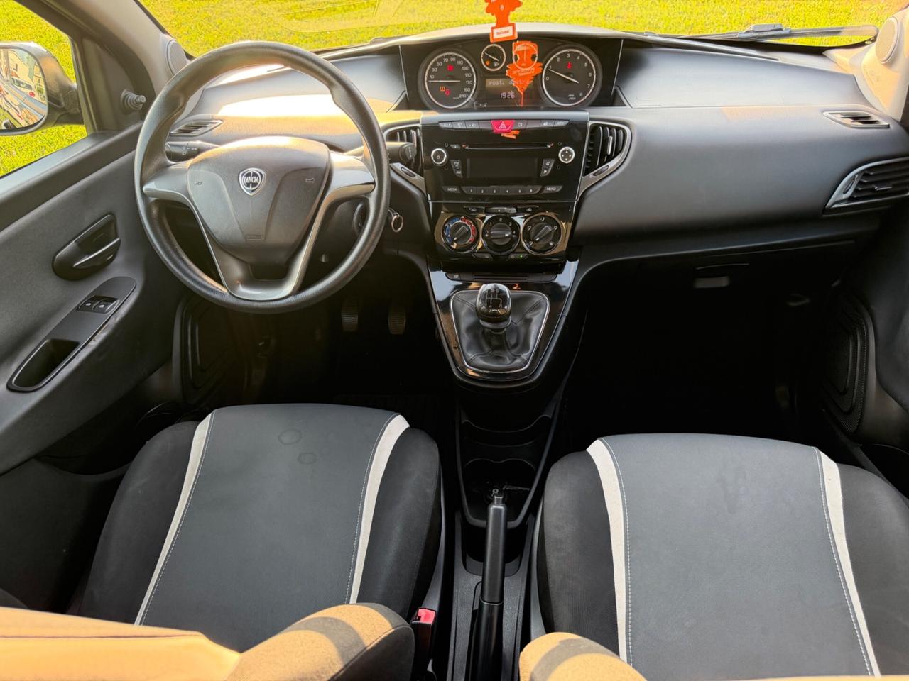 Lancia Ypsilon 1.2 69 CV 5 porte Elle