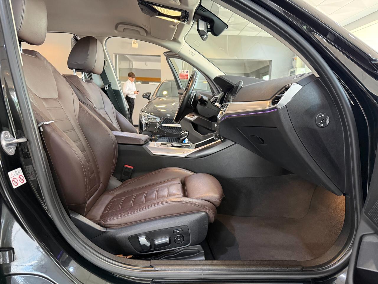 Bmw 320 320d Touring Luxury auto FULL!!