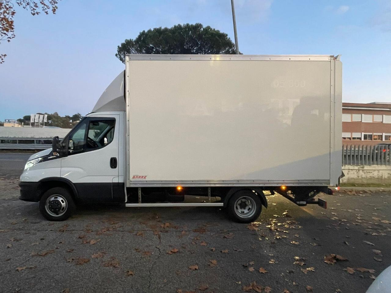 Iveco daily 35C180 furgone e sponda 2022