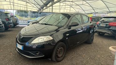 Lancia Ypsilon 1.2 69 CV 5 porte GPL Ecochic Black and Noir
